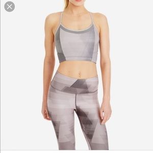 Yogasmoga Laguna bra crop size 8